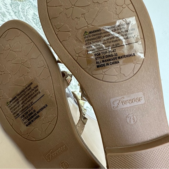 Forever Link Tan Sandals with Gold Studs - Picture 7 of 9